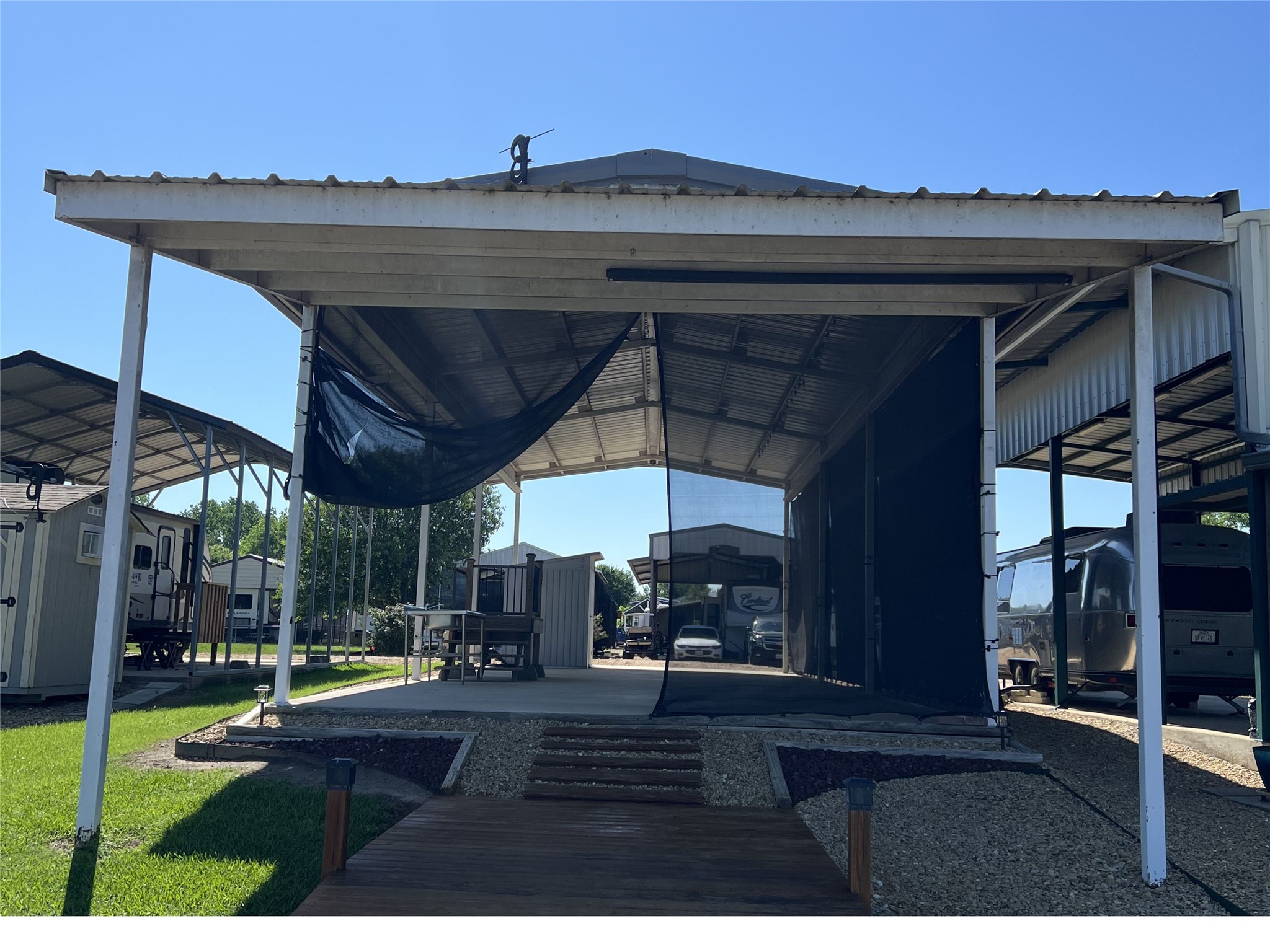 2058 Pelican Isle Drive Kerens TX 75144