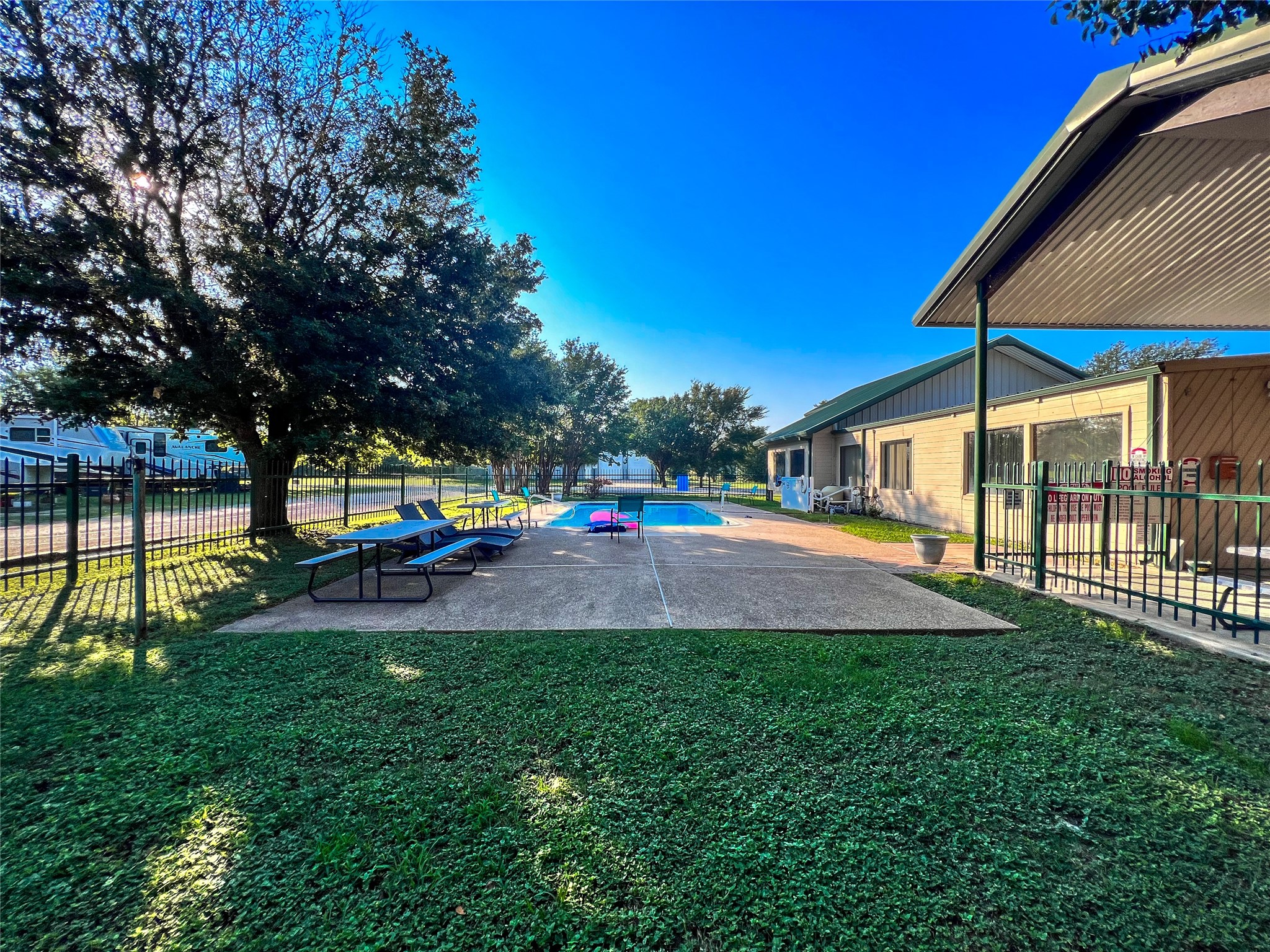 2058 Pelican Isle Drive Kerens TX 75144