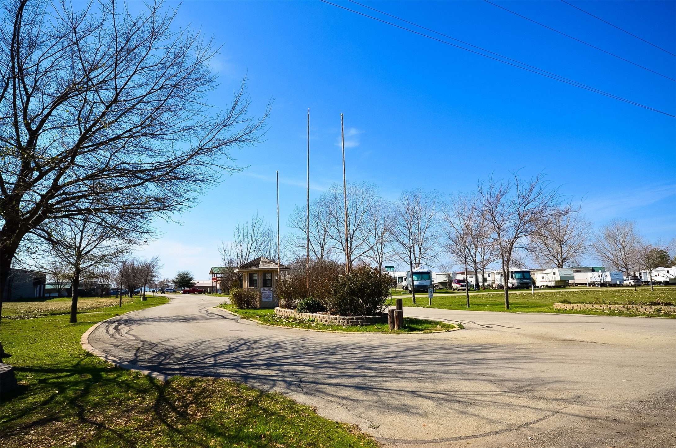 2058 Pelican Isle Drive Kerens TX 75144