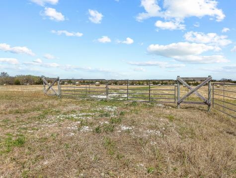 Tbd Crews Road Bells TX 75414