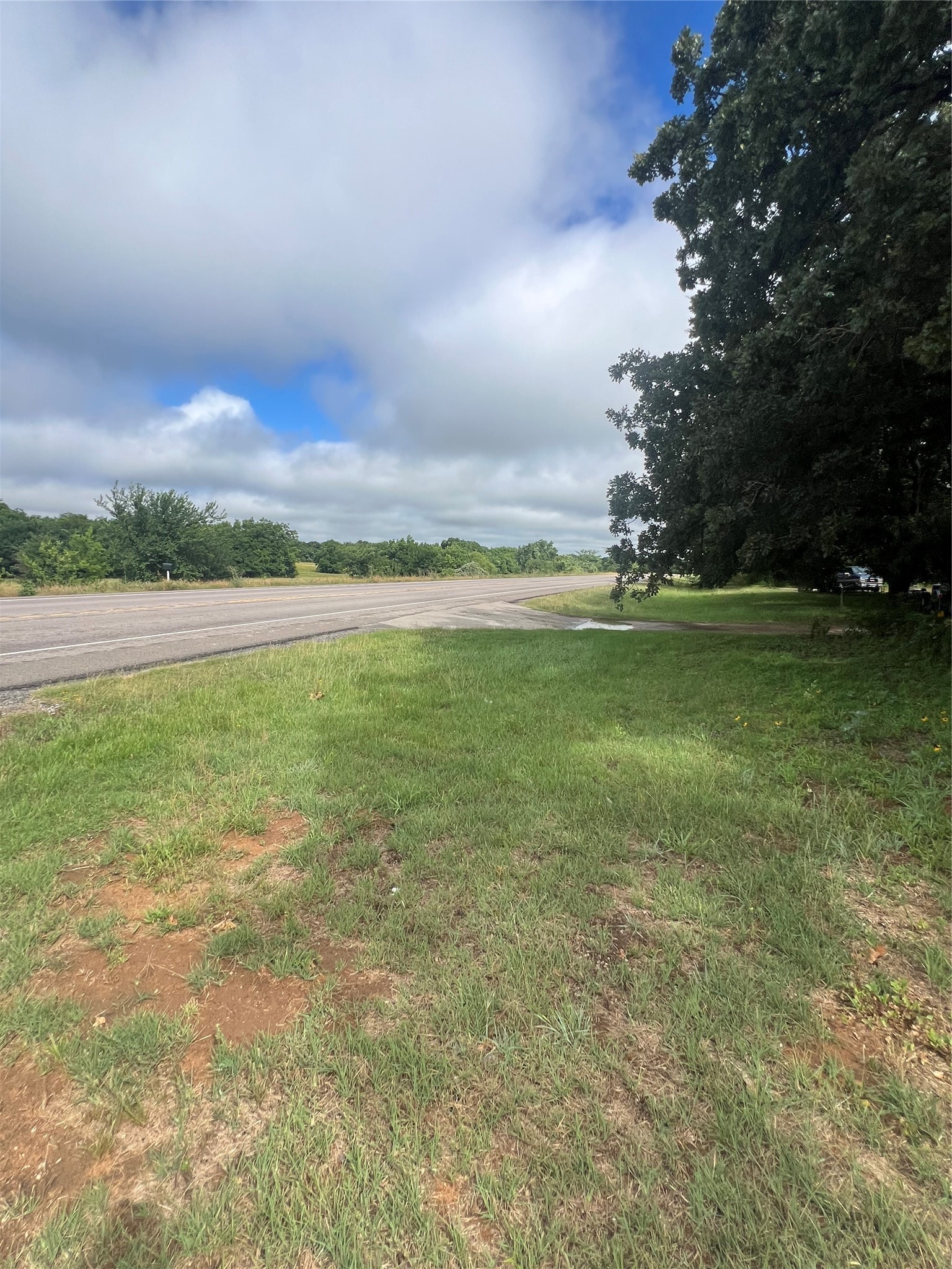 7101 S Highway 171 Grandview TX 76050