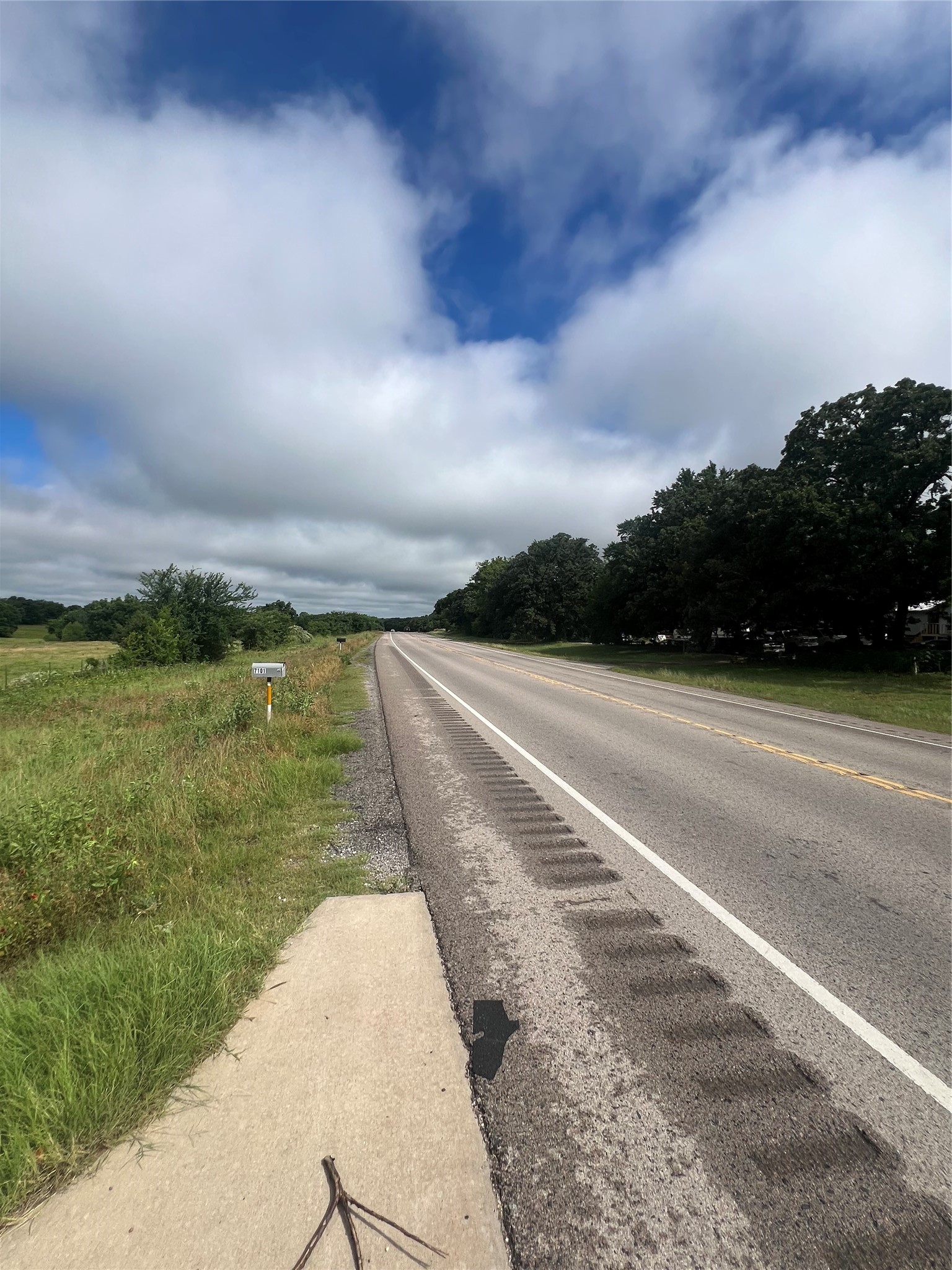 7101 S Highway 171 Grandview TX 76050