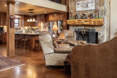 11398 County Road 4177 Laneville TX 75667