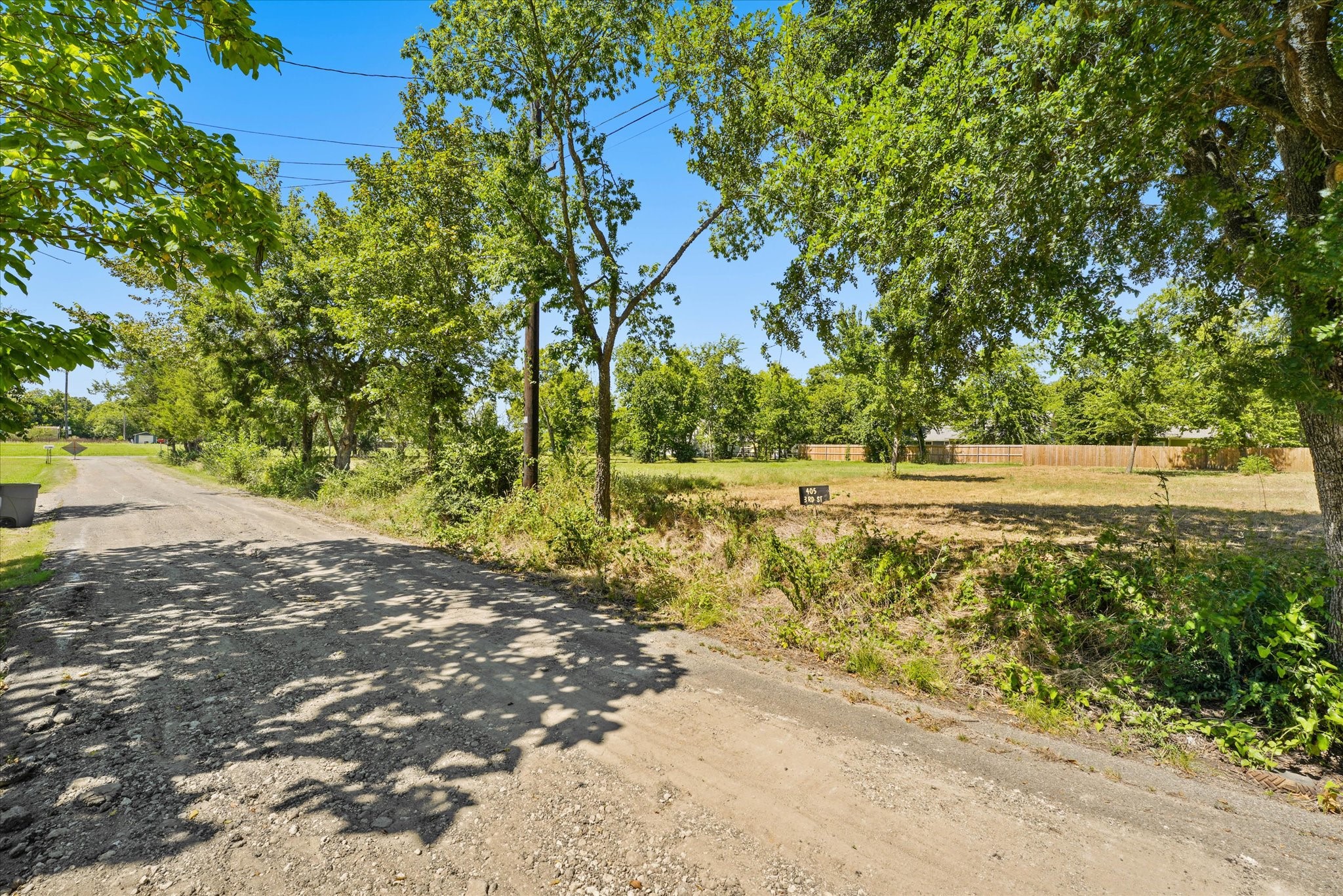 405 3rd Street Commerce TX 75428