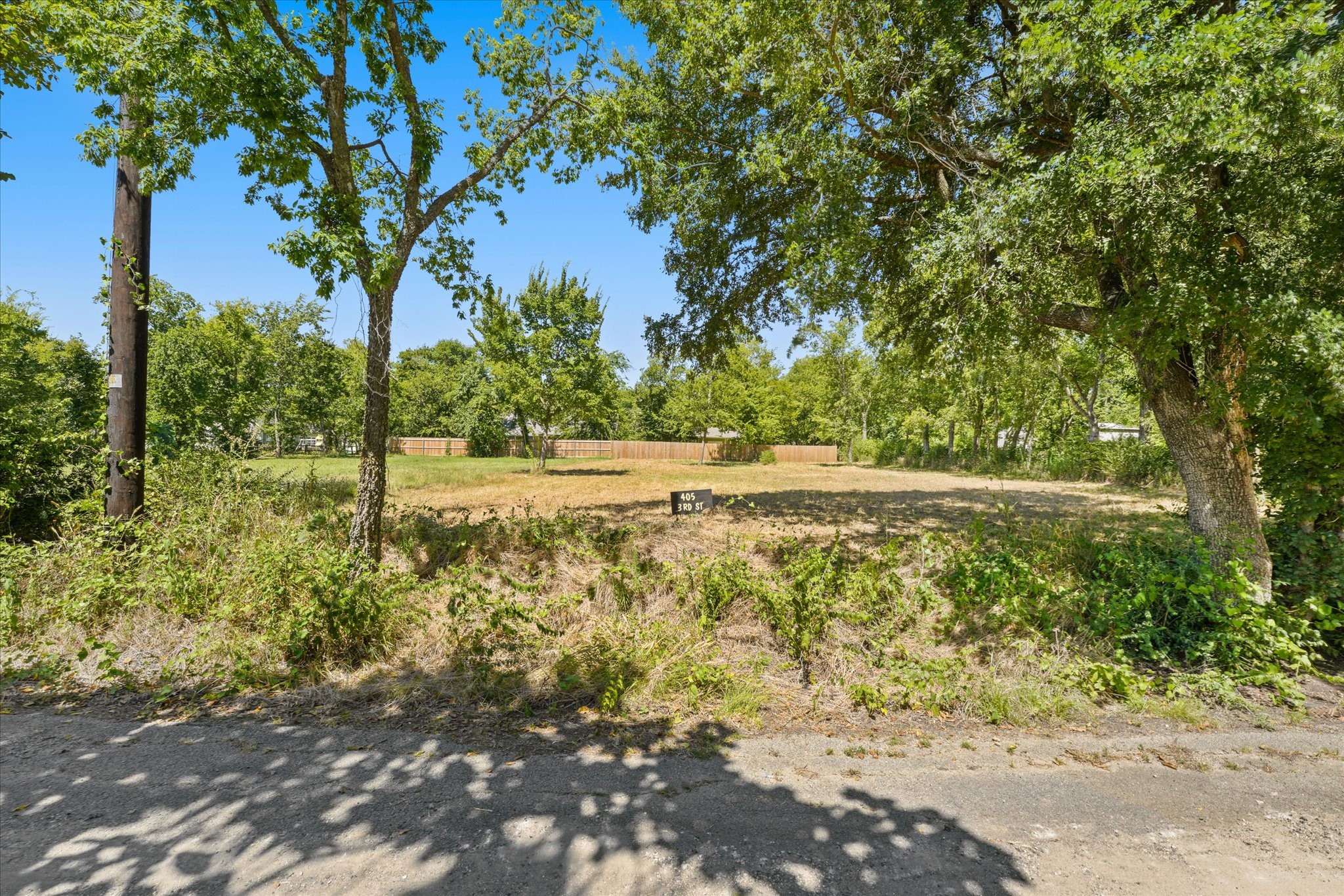 405 3rd Street Commerce TX 75428