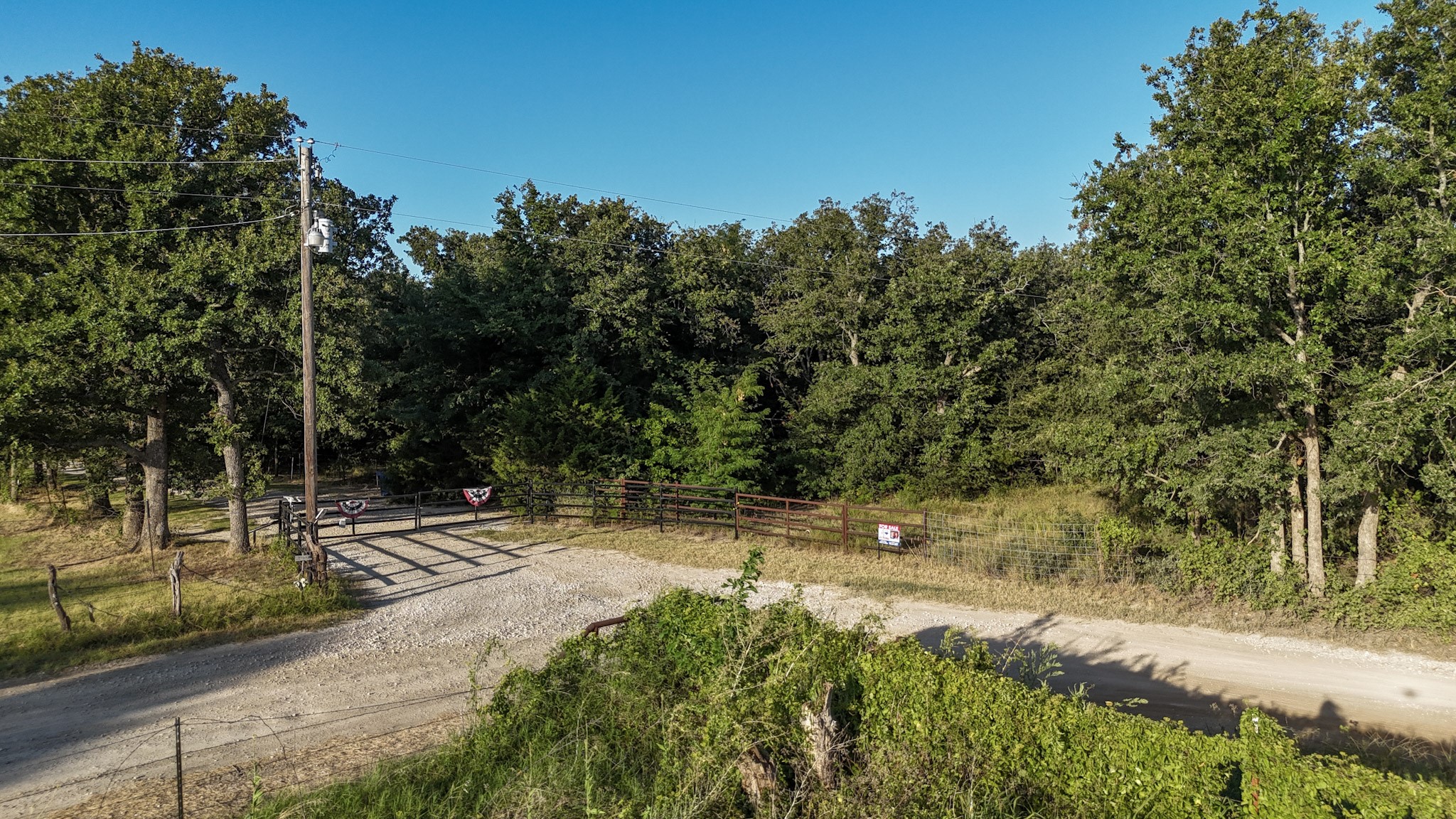 1957 Prairie Grove Road Valley View TX 76272