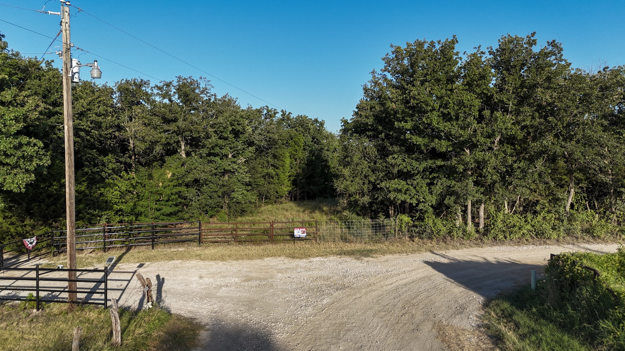 1957 Prairie Grove Road Valley View TX 76272