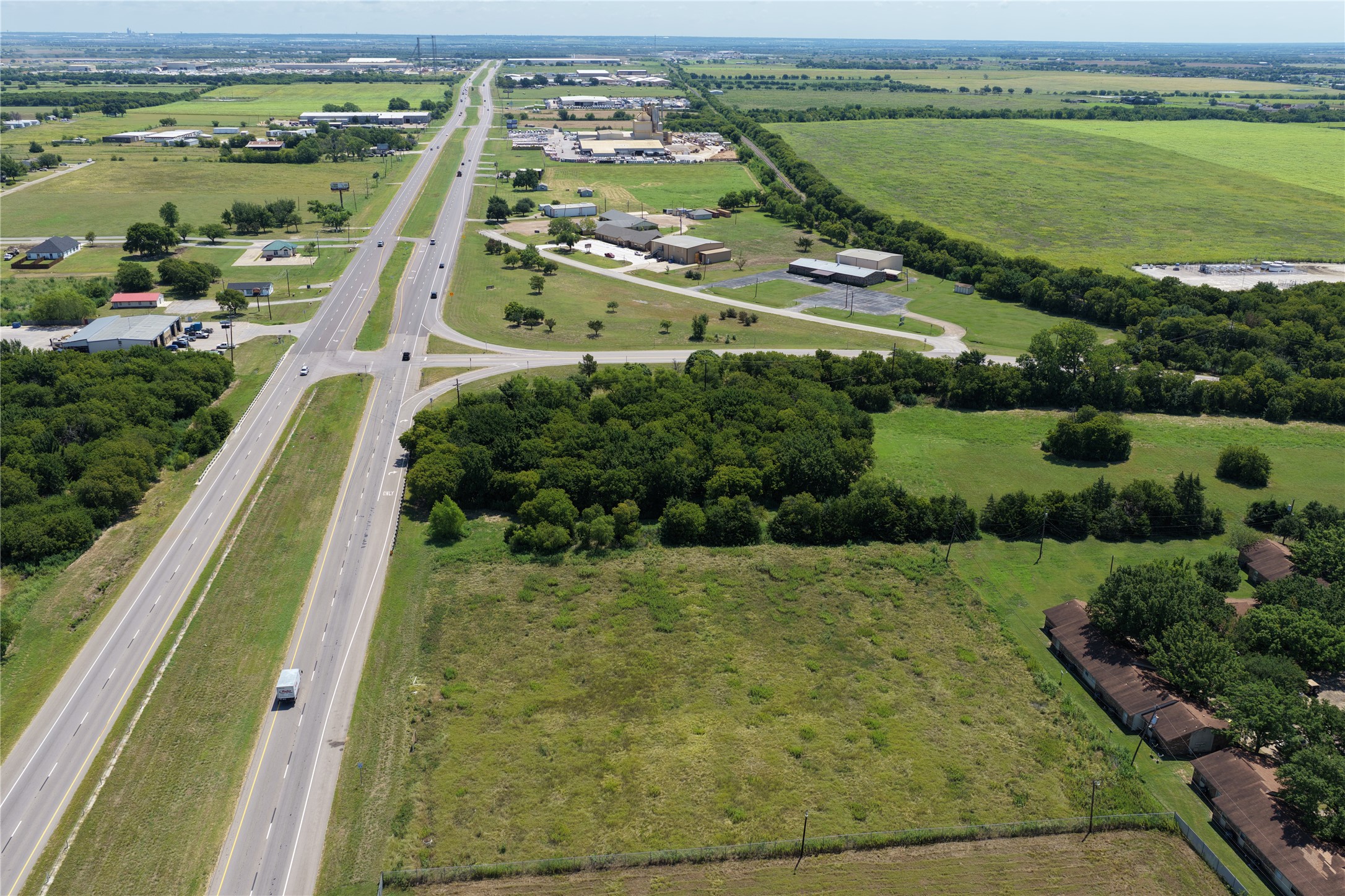 694 Us-67 Alvarado TX 76009