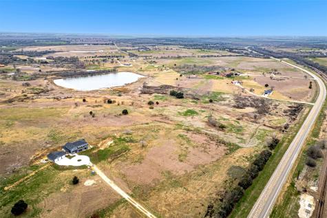 8070 S Lone Star Parkway Moody TX 76657