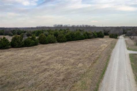 938 County Road 4900 Trenton TX 75490