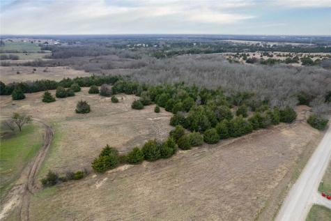 938 County Road 4900 Trenton TX 75490