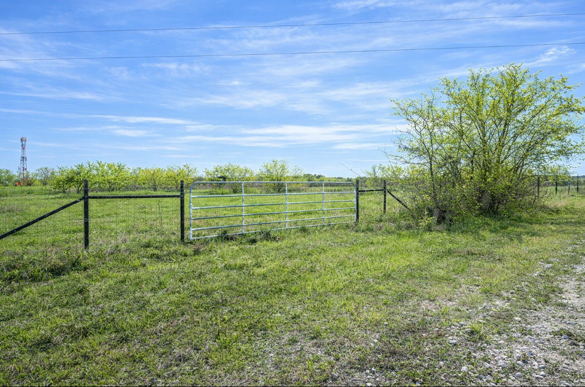 194 Lcr 614 Groesbeck TX 76642