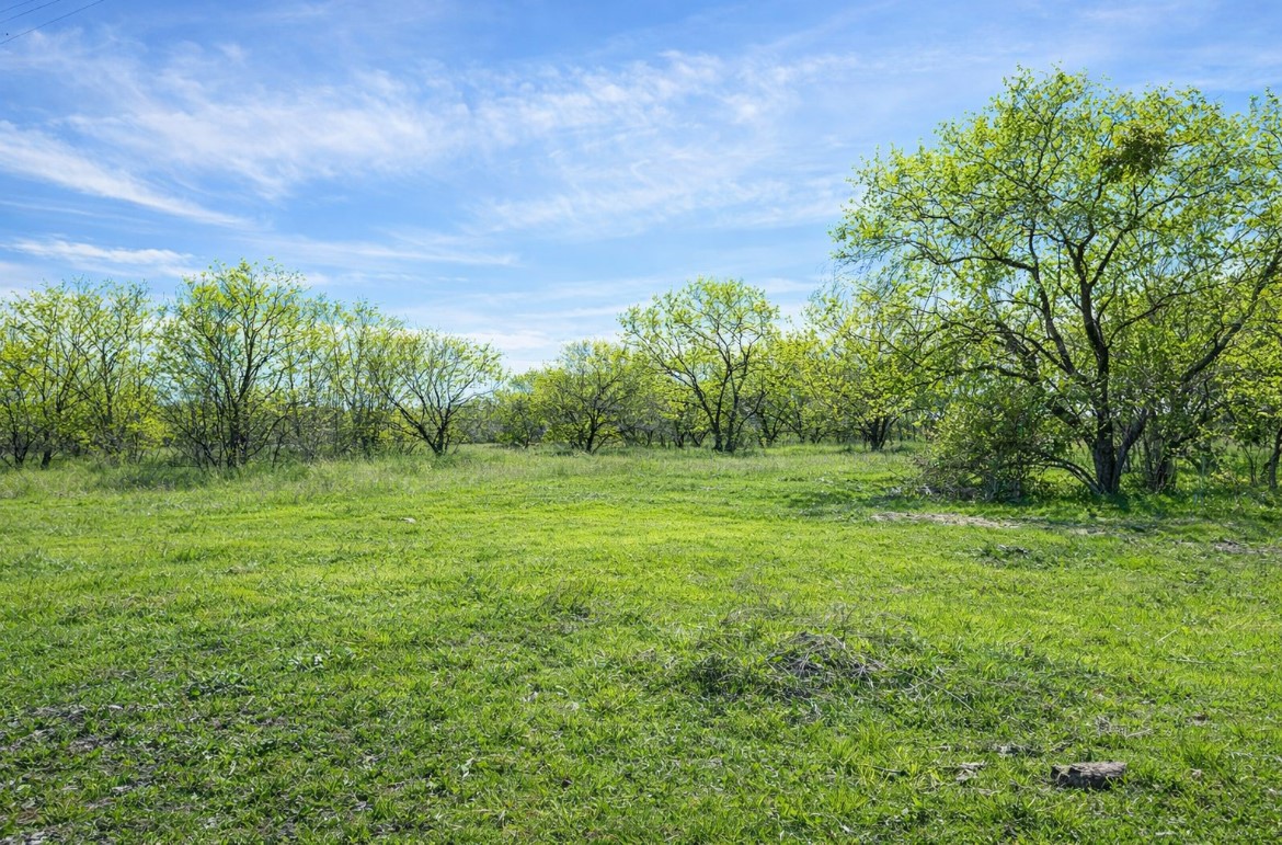 194 Lcr 614 Groesbeck TX 76642