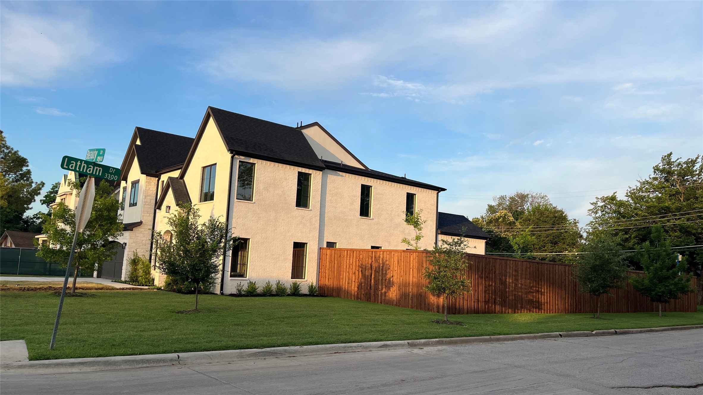 3329 Latham Drive Dallas TX 75229