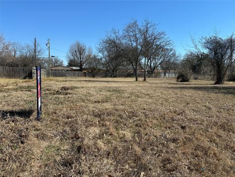 4229 N Main Street Cleburne TX 76058