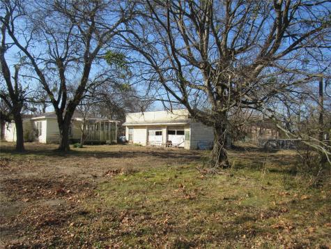 212 S Wilson Street Bells TX 75414