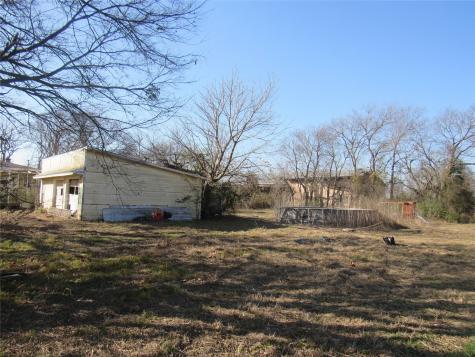 212 S Wilson Street Bells TX 75414