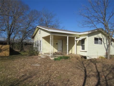 212 S Wilson Street Bells TX 75414