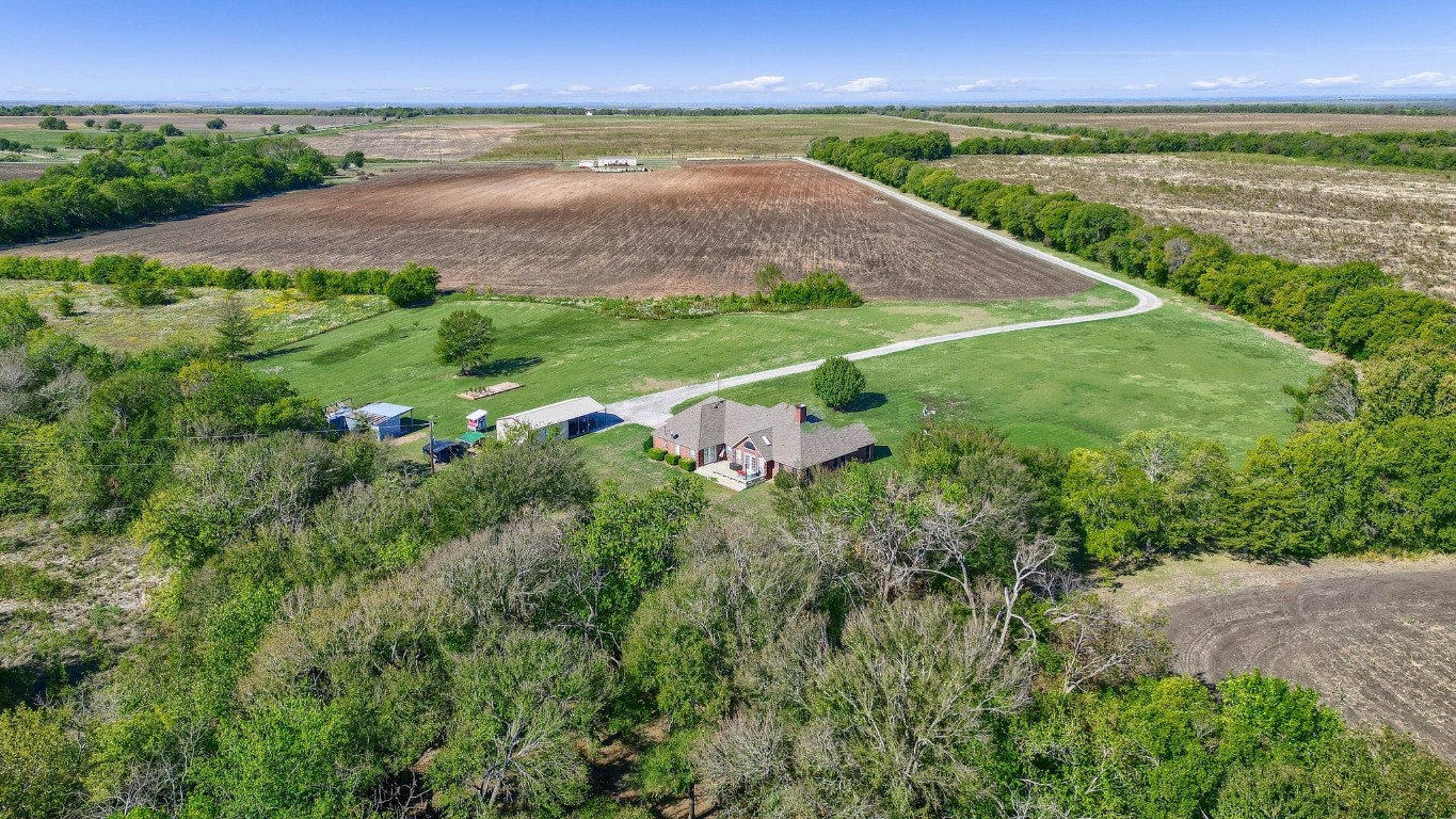 688 Harris Road Gunter TX 75058