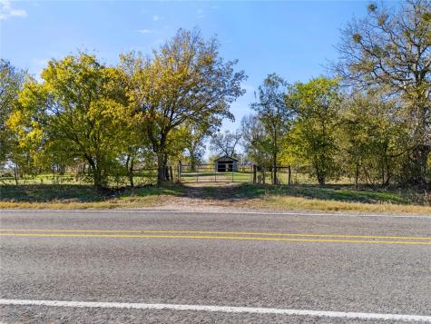 Lot 1 7561 Fm 106 & Fm 339 Road N Mount Calm TX 76673