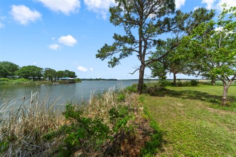 7503 Parkview Drive Bonham TX 75418