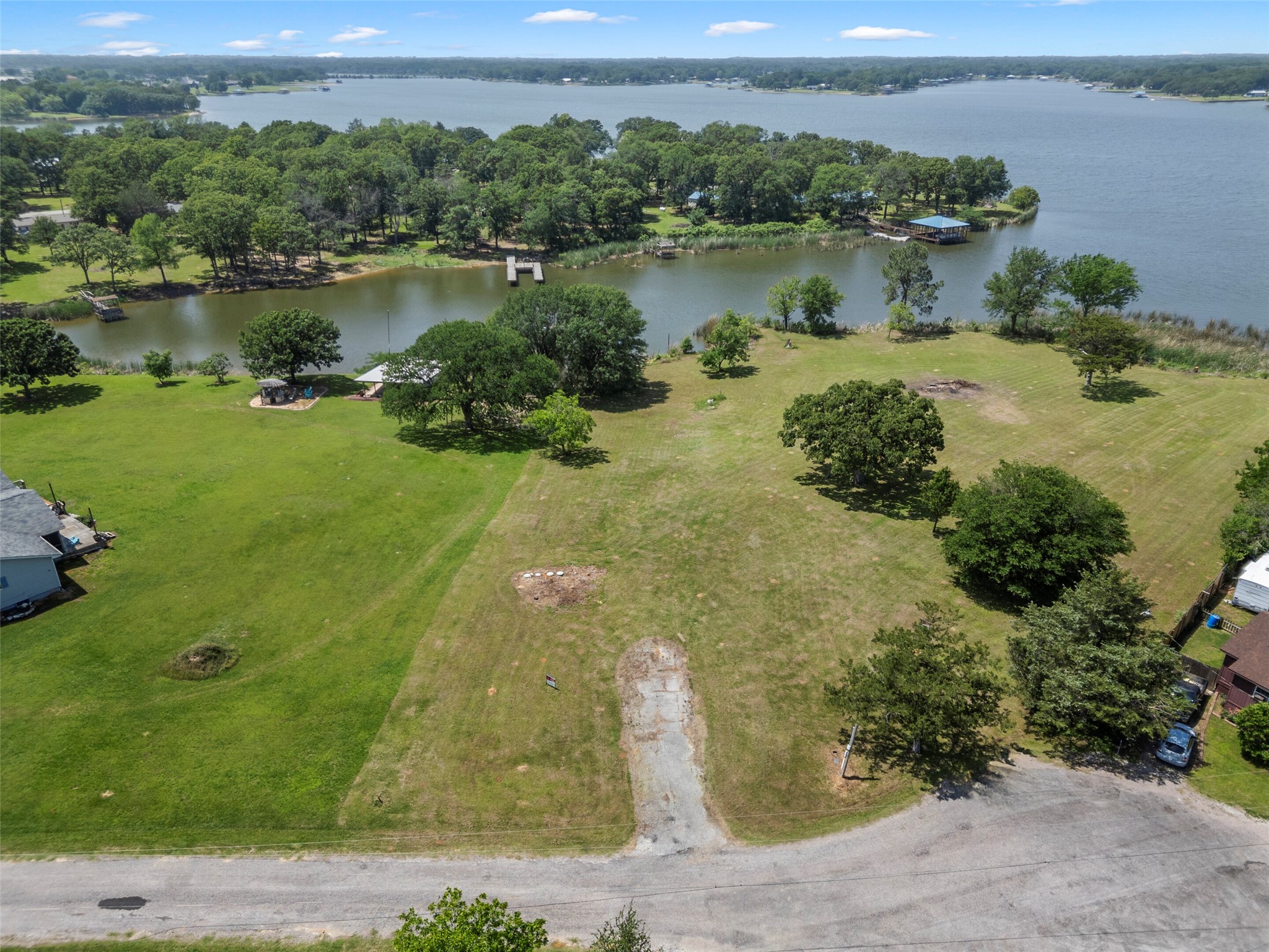 7503 Parkview Drive Bonham TX 75418