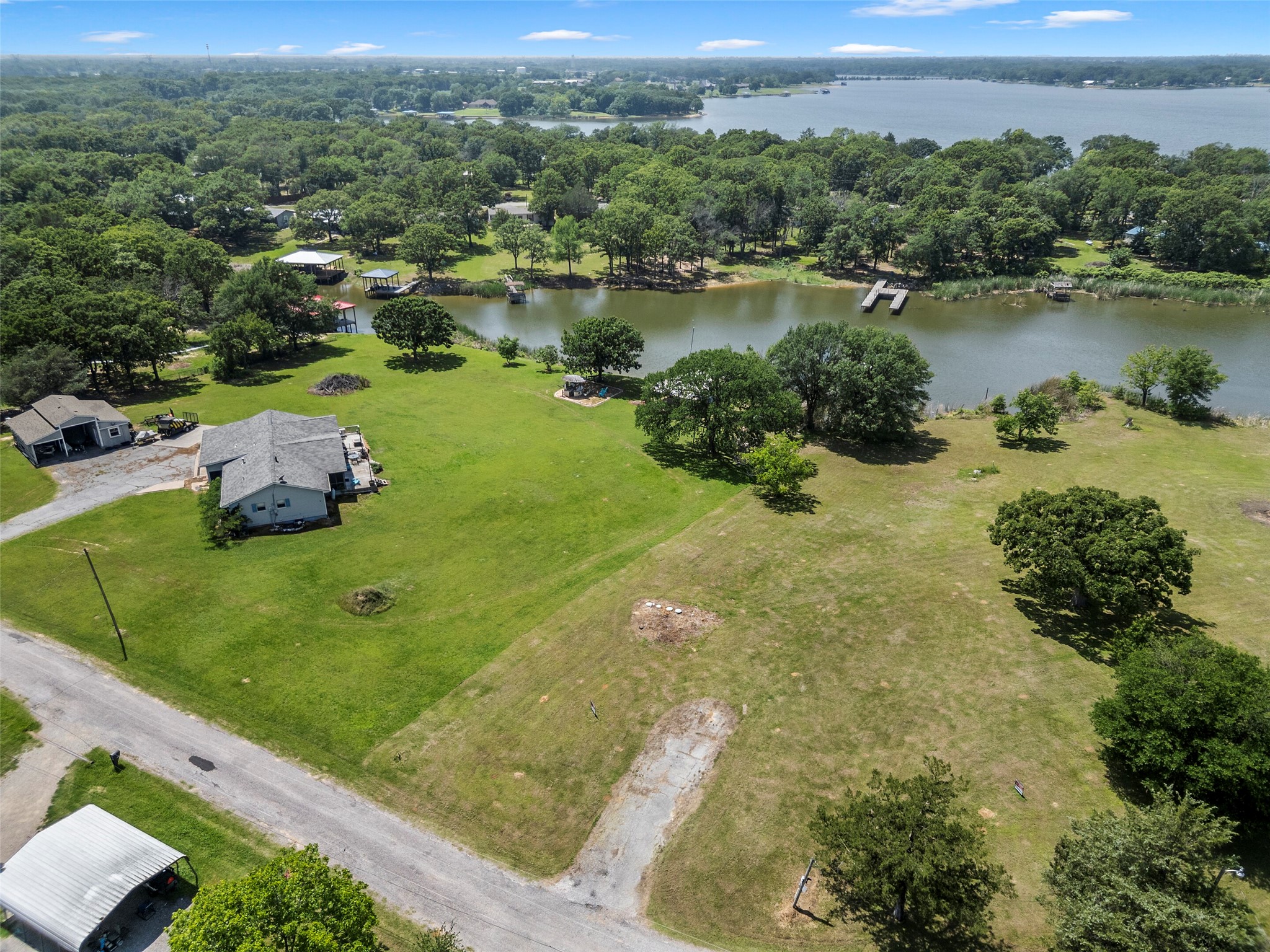 7503 Parkview Drive Bonham TX 75418