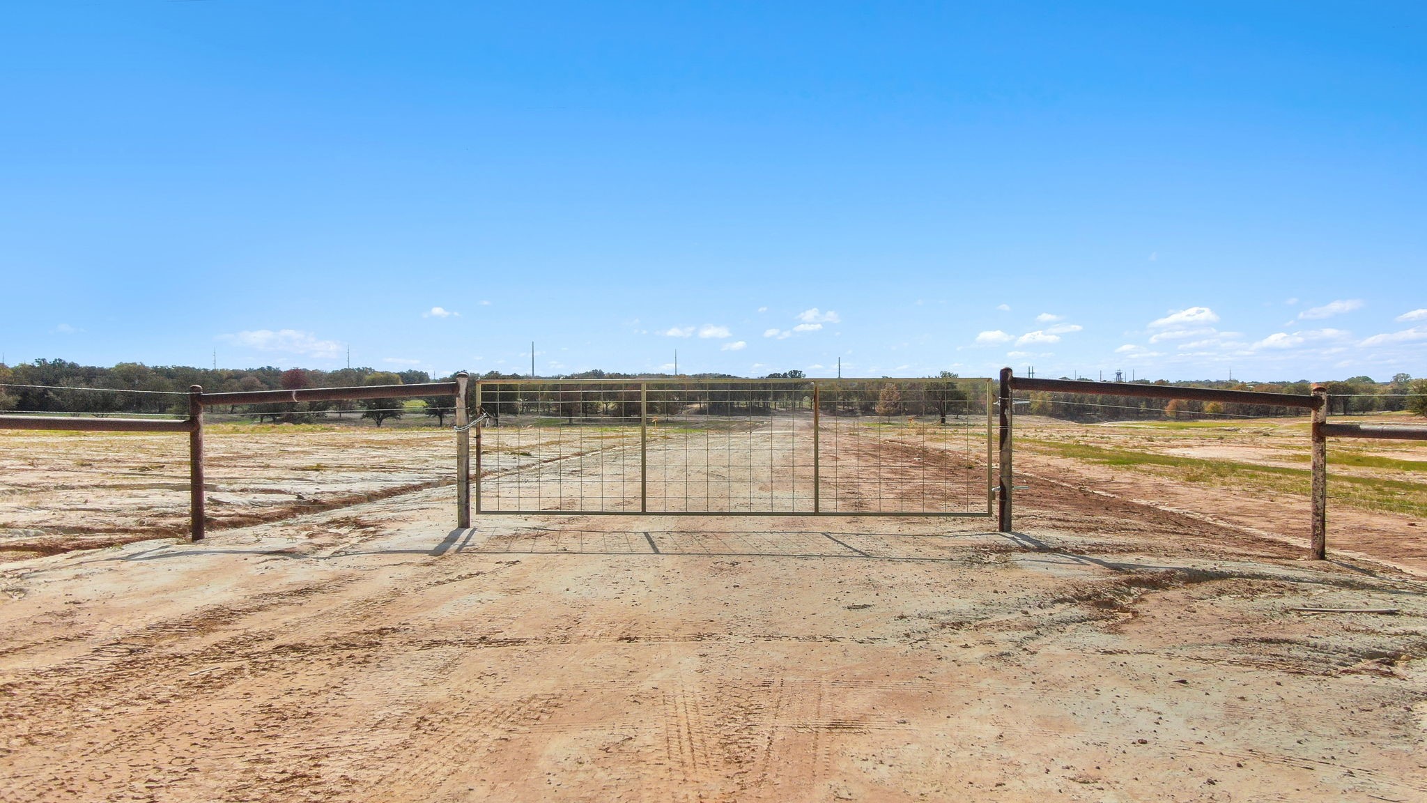 302 Perkins Poolville TX 76487