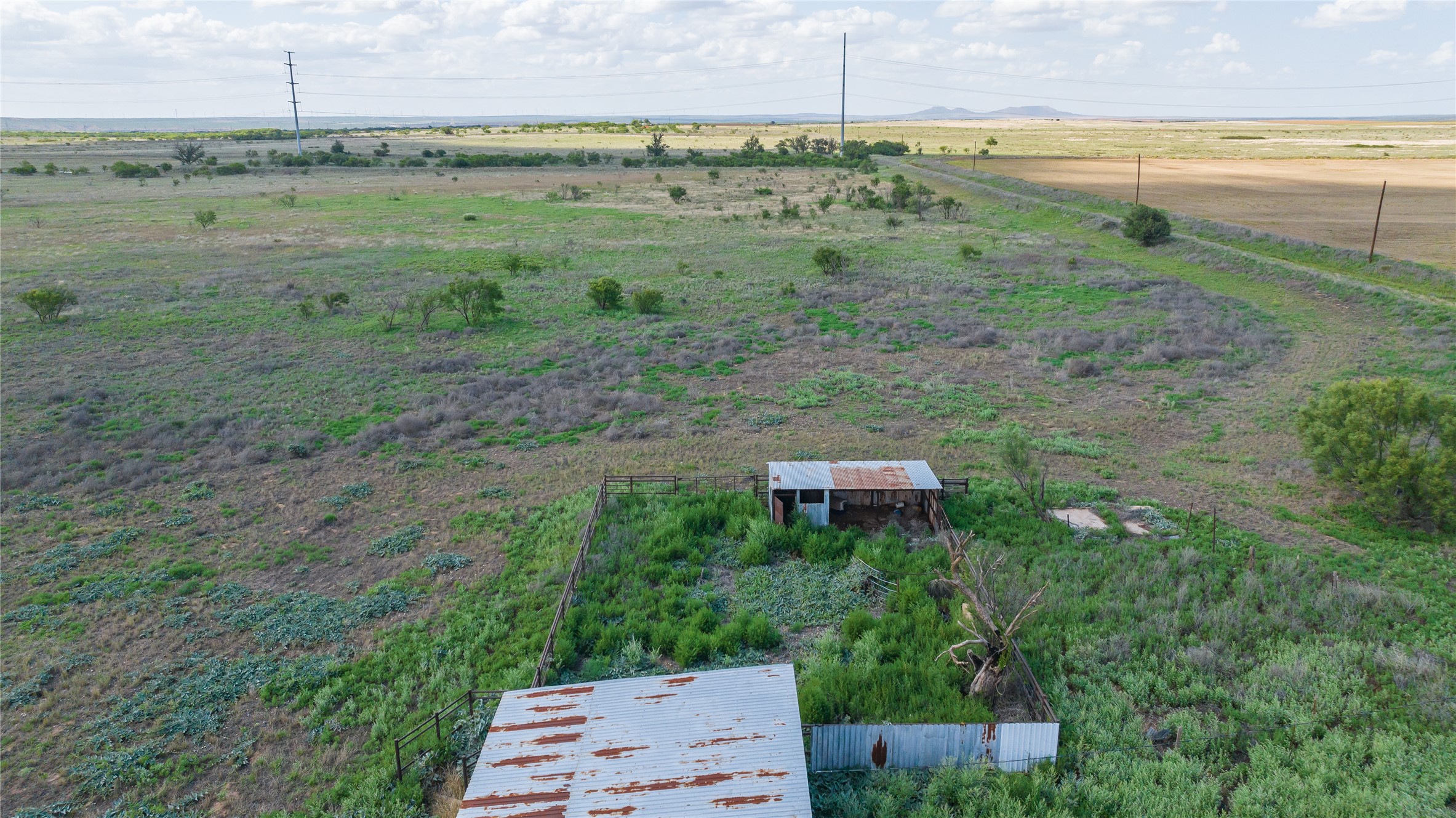 300 County Road 232 Rotan TX 79546