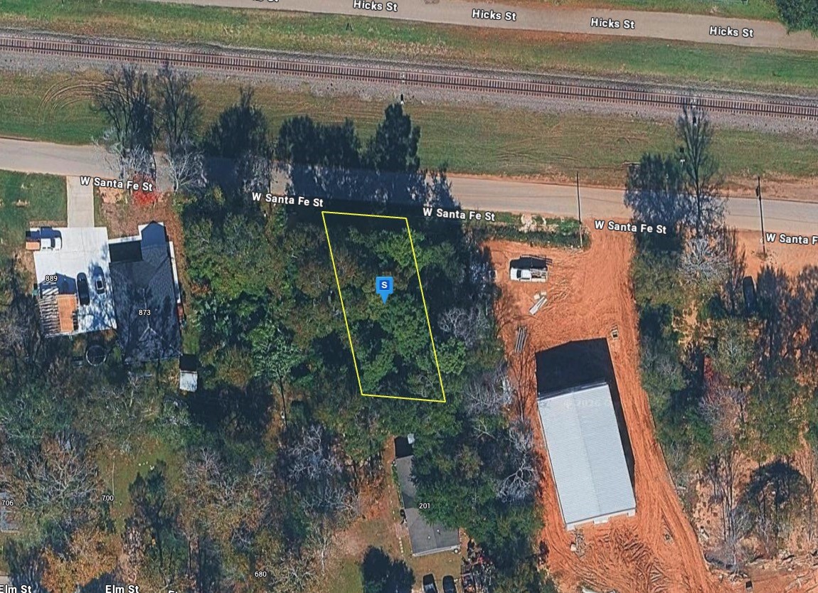 855 W Santa Fe Street Conroe TX 77301