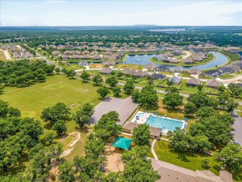 1424 Cirrus Loop Granbury TX 76049