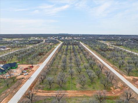 1424 Cirrus Loop Granbury TX 76049