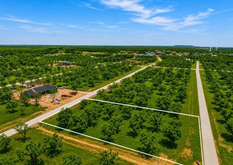 1424 Cirrus Loop Granbury TX 76049