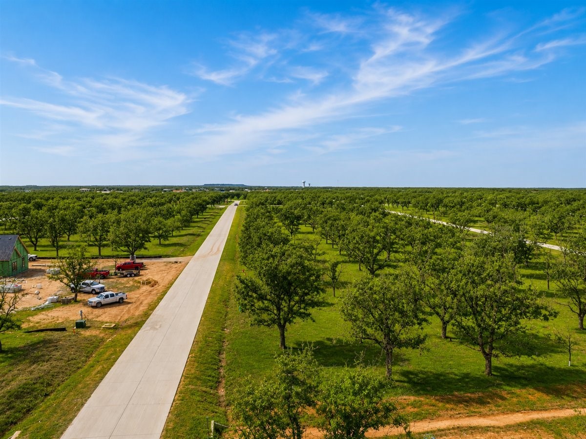 1424 Cirrus Loop Granbury TX 76049
