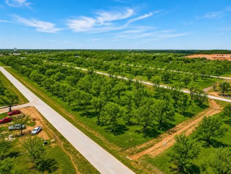 1424 Cirrus Loop Granbury TX 76049