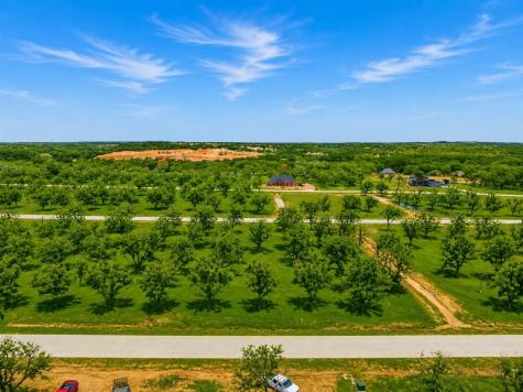 1424 Cirrus Loop Granbury TX 76049