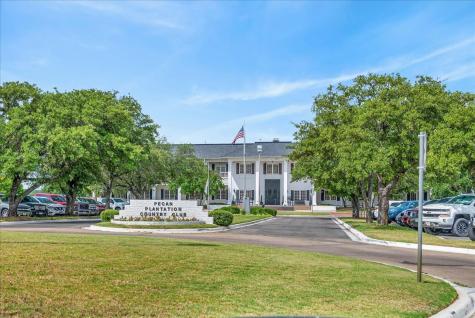 1424 Cirrus Loop Granbury TX 76049