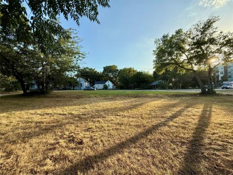 1305 Waterman Street Fort Worth TX 76102