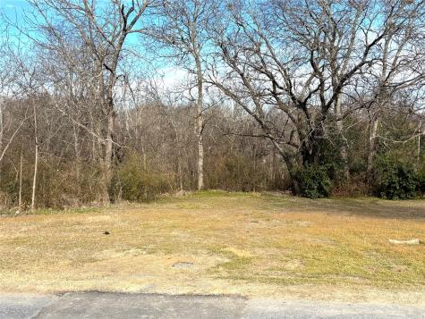 916 Givens Street Waxahachie TX 75165