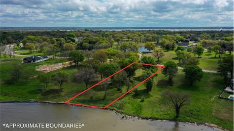 1520 Shoreline Drive Mabank TX 75143