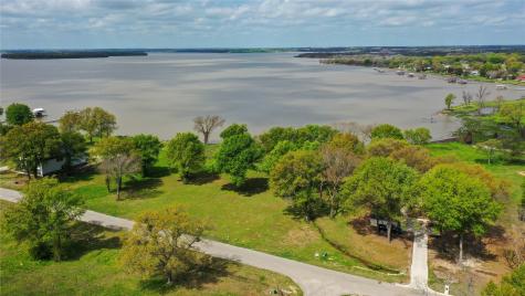 1520 Shoreline Drive Mabank TX 75143