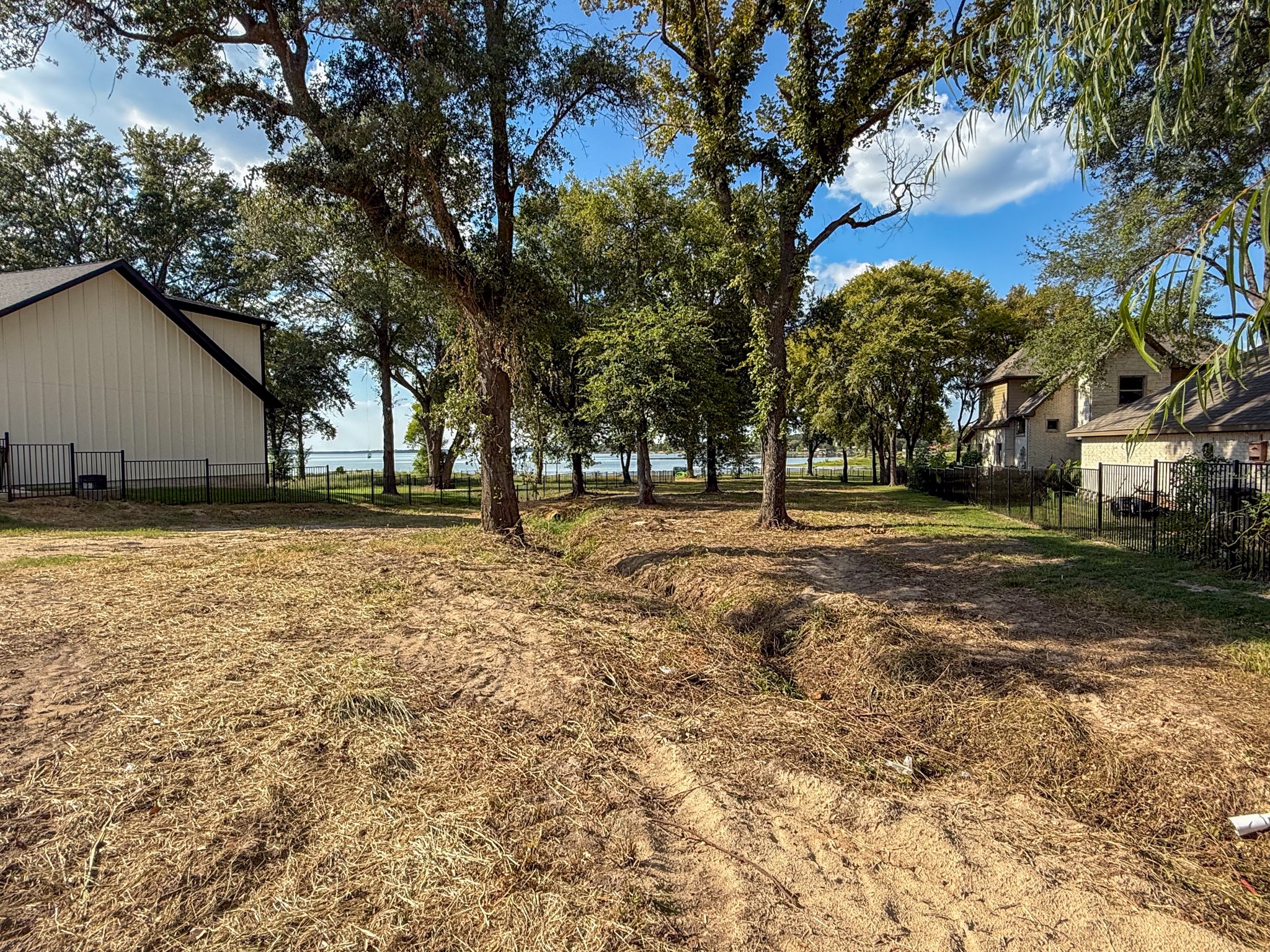 1520 Shoreline Drive Mabank TX 75143