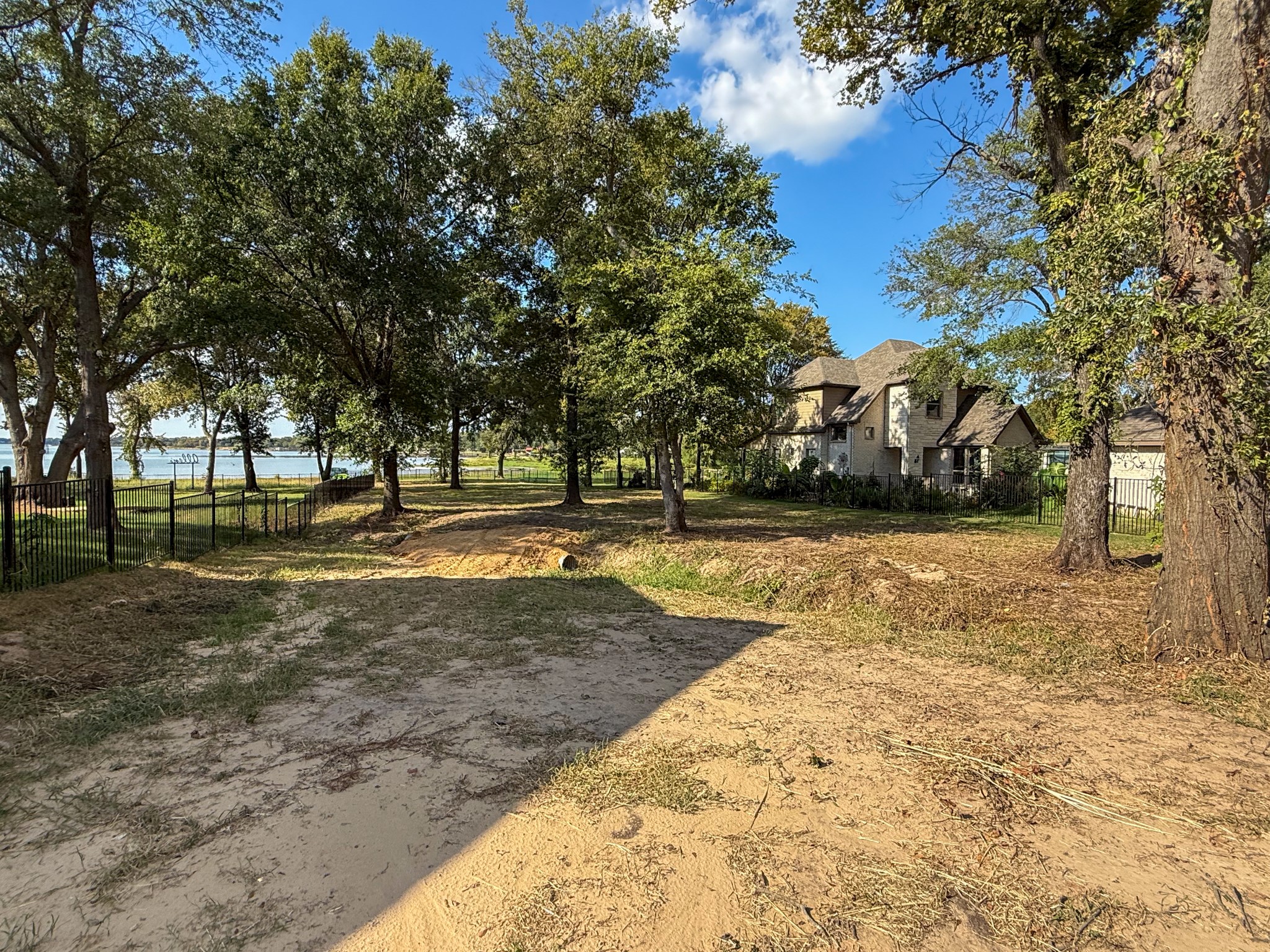 1520 Shoreline Drive Mabank TX 75143