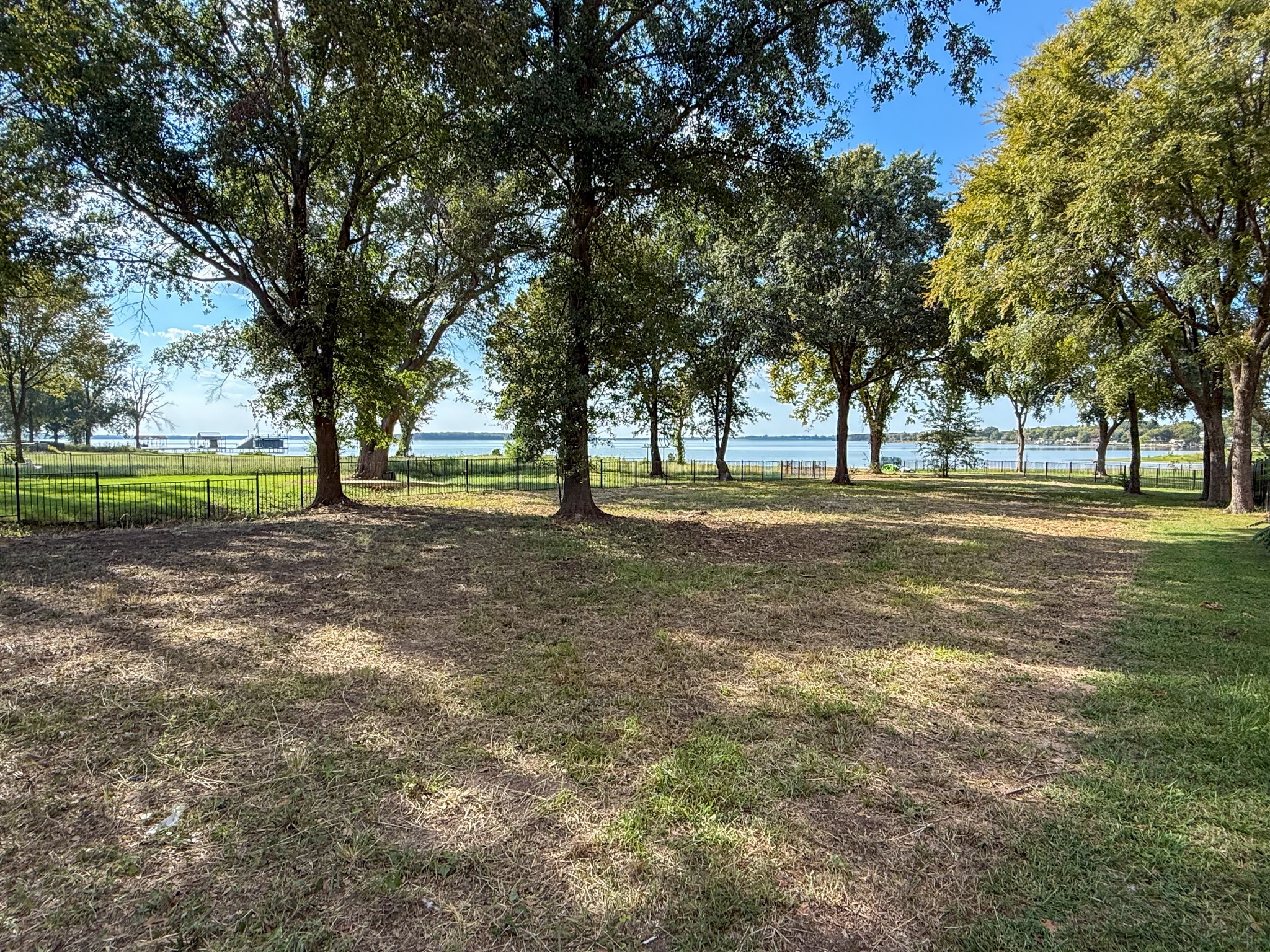 1520 Shoreline Drive Mabank TX 75143