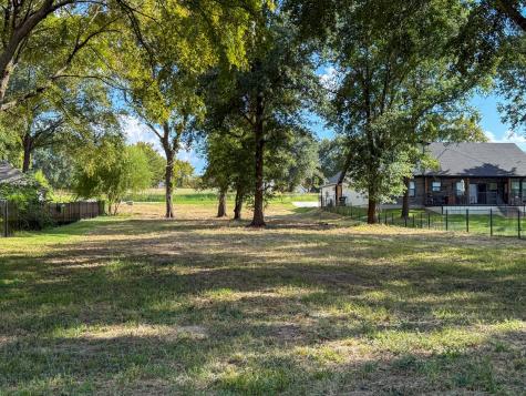 1520 Shoreline Drive Mabank TX 75143