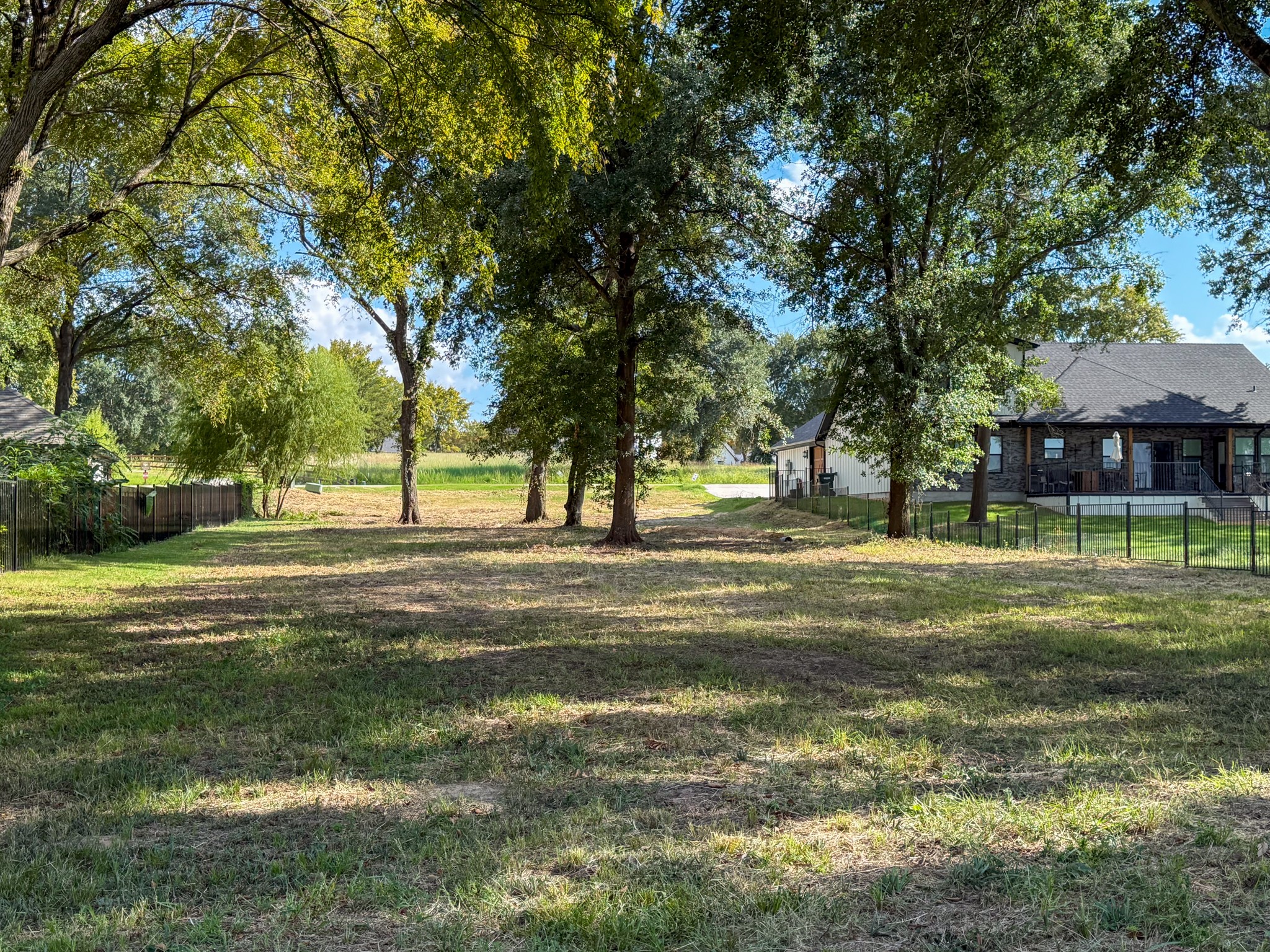 1520 Shoreline Drive Mabank TX 75143