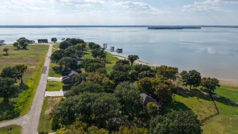 1520 Shoreline Drive Mabank TX 75143