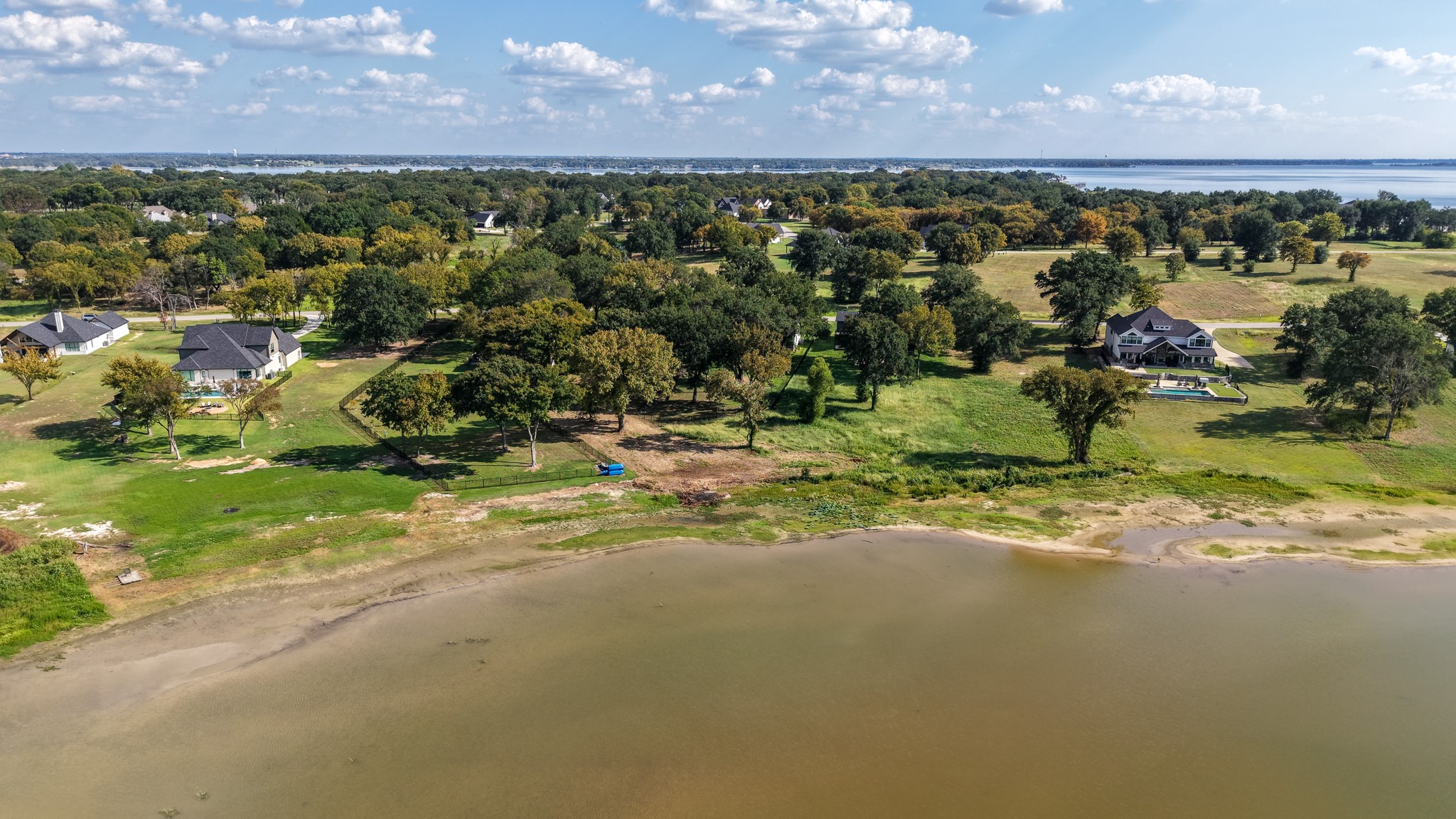 1520 Shoreline Drive Mabank TX 75143