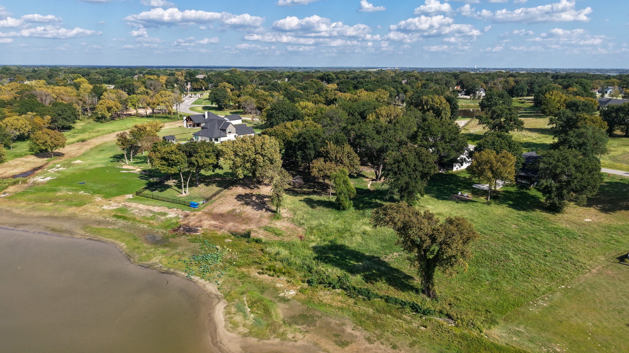 1520 Shoreline Drive Mabank TX 75143