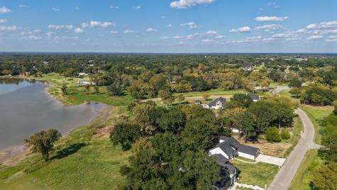 1520 Shoreline Drive Mabank TX 75143